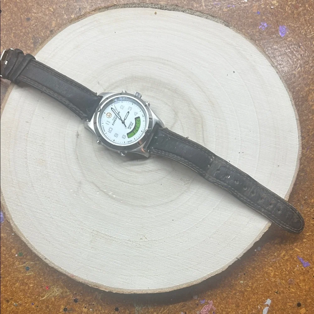 Timex Expedition White Dial with Brown Strap Smartwatch